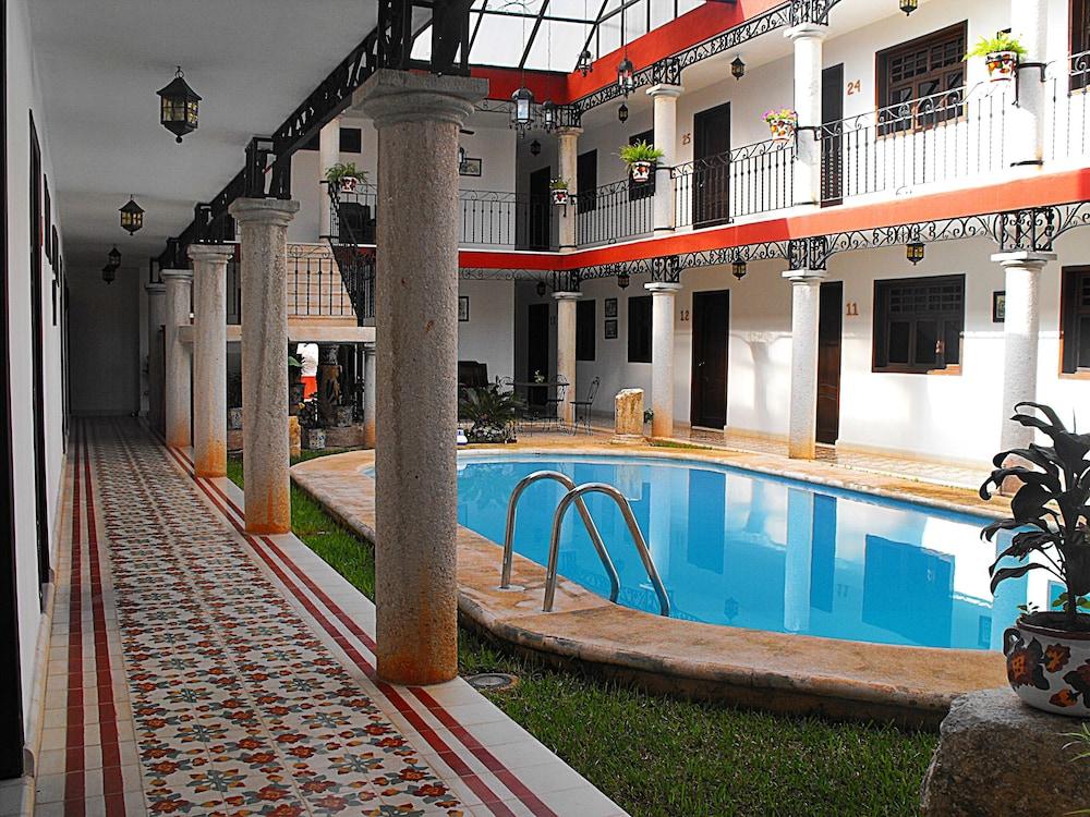 La Aurora Hotel Colonial Valladolid  Dış mekan fotoğraf