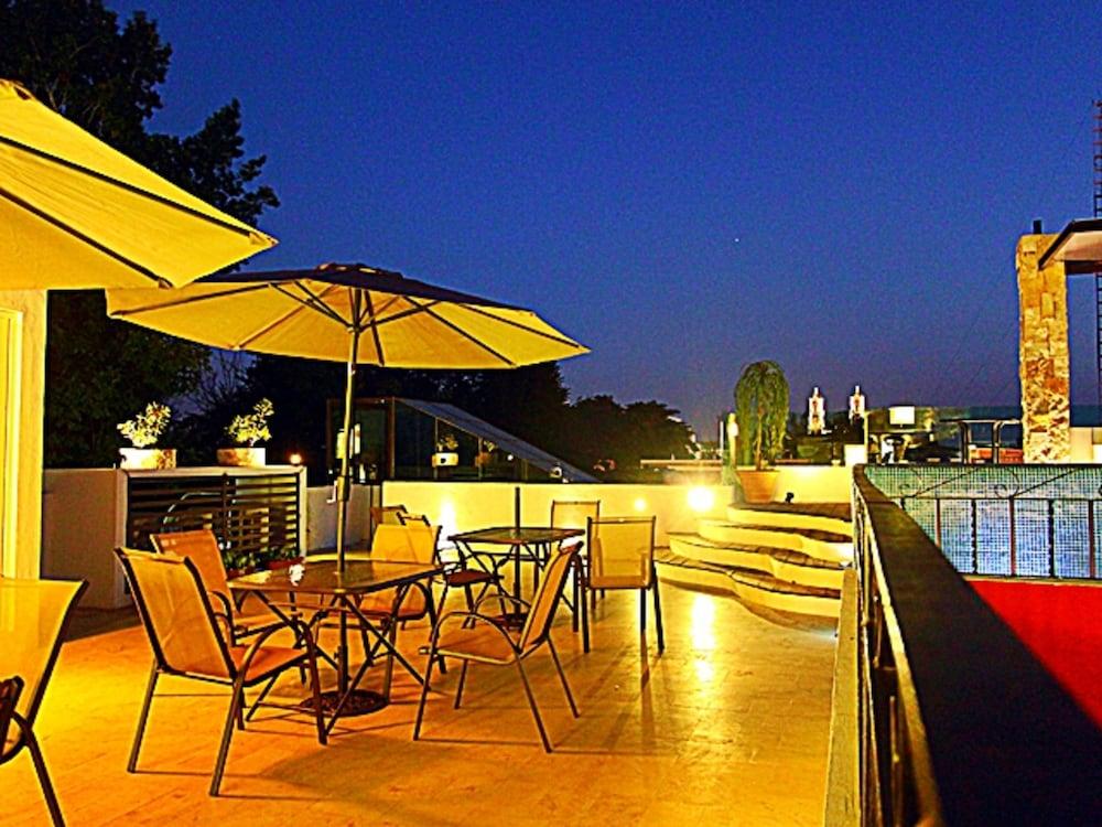 La Aurora Hotel Colonial Valladolid  Dış mekan fotoğraf