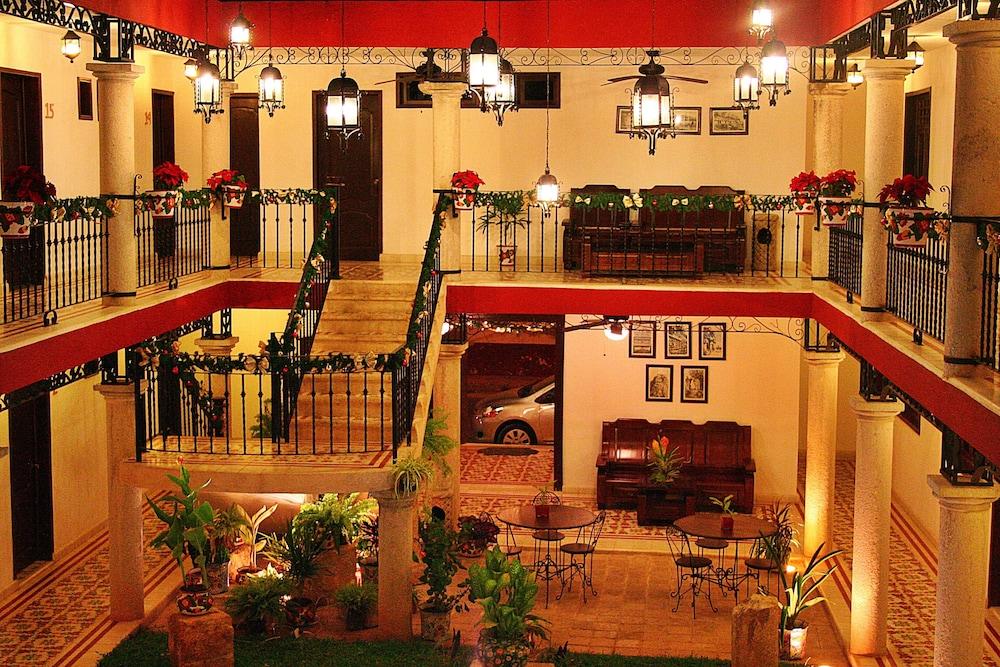 La Aurora Hotel Colonial Valladolid  Dış mekan fotoğraf