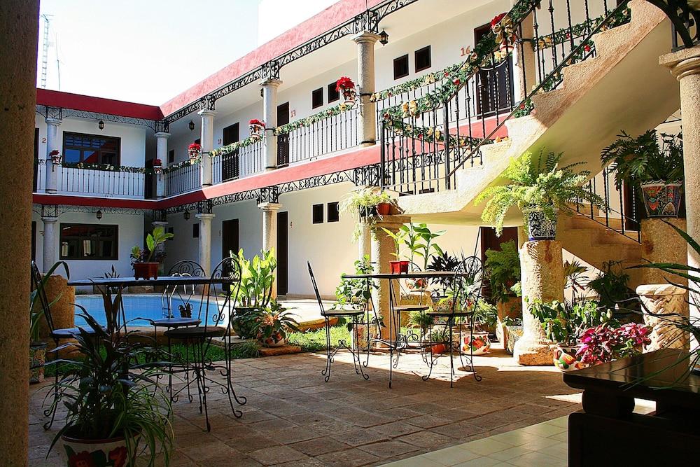 La Aurora Hotel Colonial Valladolid  Dış mekan fotoğraf