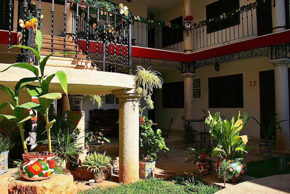 La Aurora Hotel Colonial Valladolid  Dış mekan fotoğraf