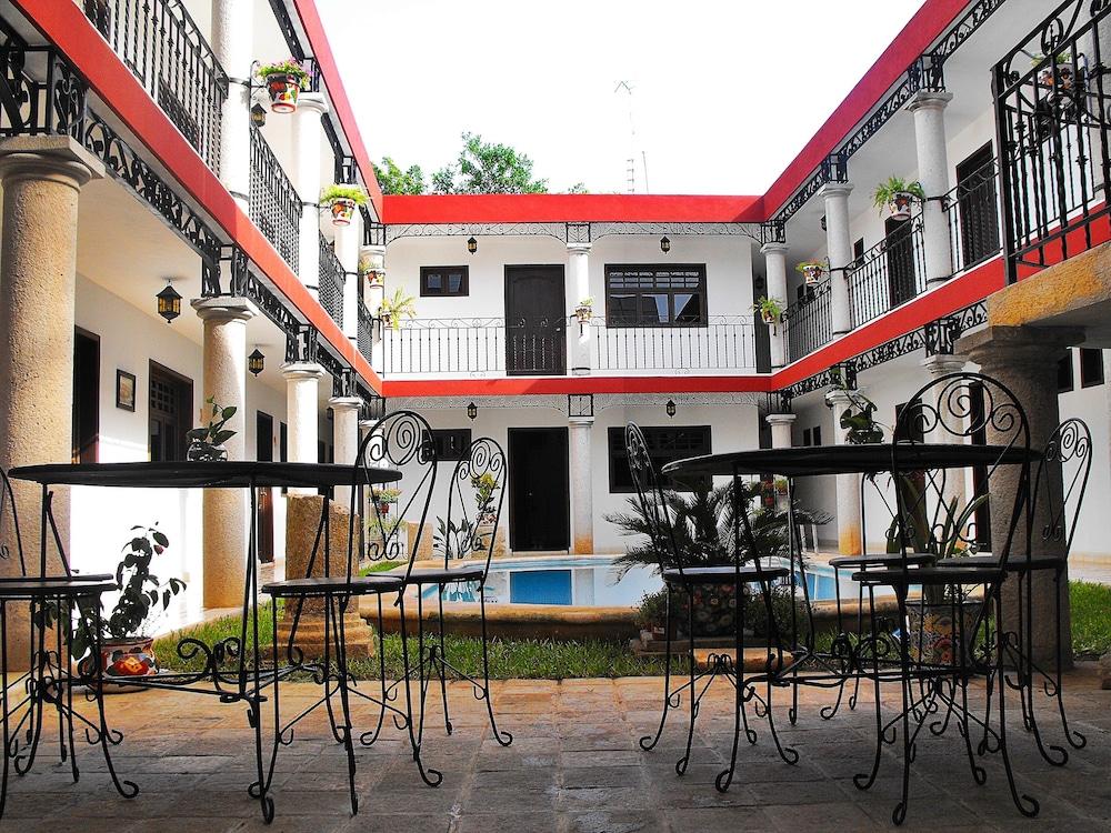 La Aurora Hotel Colonial Valladolid  Dış mekan fotoğraf