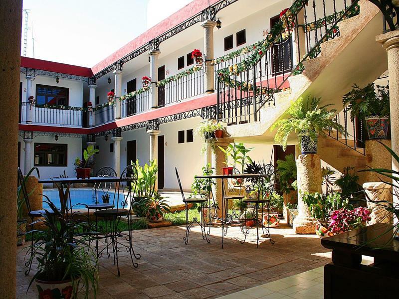 La Aurora Hotel Colonial Valladolid  Dış mekan fotoğraf